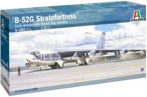 Italeri 1/72 B-52G Stratofortress Early version with Hound Dog Missiles # 1451